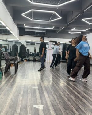 Kenny Sebastian Instagram - Here on the gram to just say I’m so grateful for everything 💫 

These past 4 weeks I got to watch Ken practice at home, backstage, always ideating, coordinating, practicing both singing & dancing and giving it his all for the Google / Youtube India Event! It was so rewarding to see weeks of hard-work come to fruition day before 🥹

Was in awe of the hubs, totally Fan Girl-ed!! 

After a long 6 months live tour for him and a lot of long distance calls from me, it’s been awesome to spend time togethaaa ♥️