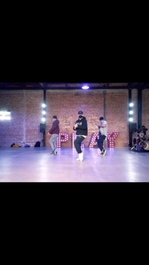 Kenny Wormald Instagram - @kennywormald @rexkline @nickbaga 🔥🔥

🎶 @silksonic 
#choreography @kennywormald 
🥁 @theonly_juaan 
🎥 @ivan_maric 
#playgroundla