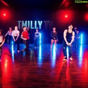 Kent Boyd Instagram - This class had 🏁NO 🏁mercy the @jonasbrothers would approve! Thanks to everyone it was insane!!! #dance #danceclass #jazz #kentboydchoreography #tmilly #entitydance #slayana #jonasbrothers 

Dm me for class footage! Heart 🏎️🏎️🏎️