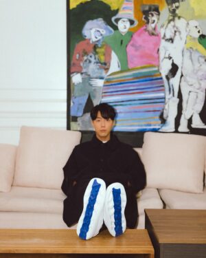 Kent Tsai Instagram - 瀏海放下來好像比較年輕

@burberry