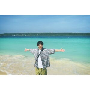 Kenta Suga Instagram - 〜旅サラダ宮古島旅ふりかえり〜

やはり1発目は宮古島の海っ！
なんかもう綺麗を通り越して美しい…美術品のような…🌊
ずっと眺めていられる海と波でした！！😳

水温も適応で、「気持ちいい〜」と呟いてしまうほど😳
この時は足だけ入りましたが、大満足でした！☺️

#旅サラダ
#宮古島