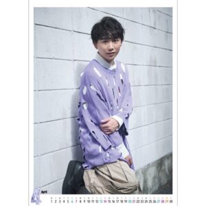 Kenta Suga Instagram - 【須賀健太2024カレンダー 中面解禁！】

カレンダーの中身が何枚か公開されましたー！😳
インスタでも一枚ずつご紹介を！
今日は4月！🎉

お渡しイベント開催！
●日時
2023年11月23日(木・祝) 16:00～
●会場
タワーレコード渋谷店5Fイベントスペース
東京都渋谷区神南１丁目２２−１４

photo by
@marihamada.38 

〜着用ブランド〜
@shareef_official 
@aiver_official 
@sian.pr