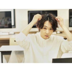 Kenta Suga Instagram - おはようございま須賀健太🌞

#おでこのシワで洗濯できます
#ウソです
#朝から嘘ついてごめんなさい