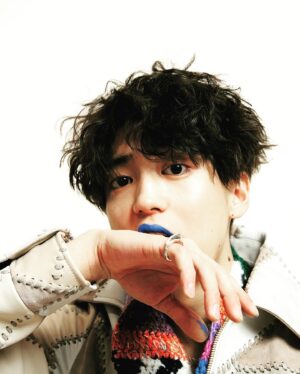 Kentaro Ito Instagram - NYLON JAPAN5月号、本日発売です👊
ぜひご覧ください‼️

kentaro....