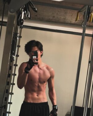 Kentaro Ito Instagram - Training Day

kentaro....