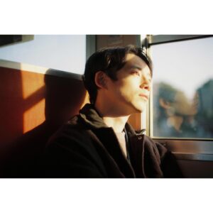 Kentaro Sakaguchi Instagram - 映画「余命10年」主題歌、「うるうびと」のMV、参加させていただきました。

大ヒット、おめでとうございます。
そして、ありがとうございます☺︎

ぜひ☺︎、