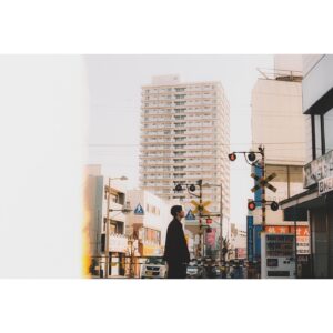 Kentaro Sakaguchi Instagram - 映画「余命10年」主題歌、「うるうびと」のMV、参加させていただきました。

大ヒット、おめでとうございます。
そして、ありがとうございます☺︎

ぜひ☺︎、