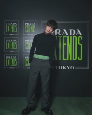 Kentaro Sakaguchi Instagram - PRADA
久しぶりにめいと会いました(^｡^)

#PradaExtends
@prada 
#めいたろう