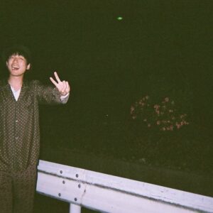 Kentaro Sakaguchi Instagram - 32歳になりました☺︎

汗だくヘトヘトの毎日だけど、とっても元気です☺️

明日からも、頑張りすぎずに、頑張ります☺︎
たくさんの人に祝ってもらって、感謝🐳🌙