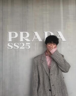 Kentaro Sakaguchi Instagram - PRADA🥰

#PradaSS25
#Prada
@prada