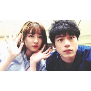 Kentaro Sakaguchi Instagram - 「仮面病棟」
よろしくお願いします(^.^) 今日特報も見れるようになりました(^.^) めいと、

https://youtu.be/DMjzuaZOVgo