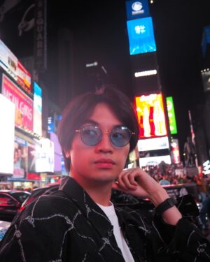 Kento Nakajima Instagram - Cheers, 20s!

#20代最高に楽しかったな
#では行きますか