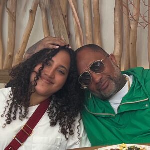 Kenya Barris Instagram - HAPPY BIRTHDAY TWIN!!!! @leyahbarris I know you hate that you look like me but what can I tell you??!!🤷🏽‍♂️😂. I love you to DEATH ParPar Barris and I am amazed and astounded by you EVERYDAY!! You have changed me and my life in ways I can’t even tell you, but I hope you know.  I’m tearing up as I write this to you because you mean so much not just to me, but to our family and we ALL love you for what you do for us!!! So on this day I ask God (we’ll talk about this later) to bring you all the protection and blessings that you need to continue on with your journey.  I am so glad to have you by my side!!!! #blessed #3daughters3sons