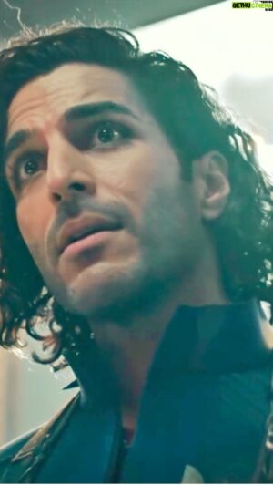 Keon Alexander Instagram - he’s on the Throne.  can you look away?

#TheExpanse Season Premiere Dec 10 on @amazonprimevideo