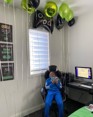 Keonna Green Instagram - Thank Heaven for little boys ☺️, especially mine. Praying God continues to bless you and keep you. On this day last year we were on lockdown and you didn’t get to celebrate how you wanted. Hoping we can make it up to you this year. I love you son. Happy 9th birthday ❤️ @lilswaggy1 .