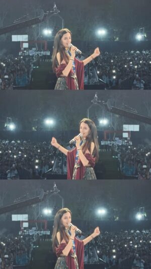 Ketaki Mategaonkar Instagram - #SAMBHAJINAGAR
When you see a Sea of fans waving, looking , smiling , cheering at you and all flash lights shimmering, just come to see you….what can I say? 🥹
It makes my heart happy!  This is my home, the stage is my comfort zone, I feel loved the most, I feel myself the most. 

I belong to you! 💜💫💫

Thank you Govind for editing this reel beautifully . 💜
#fanfever #audience #aurangabadkars #event #celebrity #sambhajinagar #ketakimategaonkar #ketaki #singeractress #actress #singer #marathiactress #bollywood