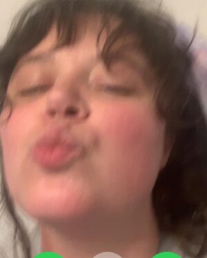 Kether Donohue Instagram - whoever is reading this I love you!! 🩷🩵🩷🩵🩷🩵🩷🩵
