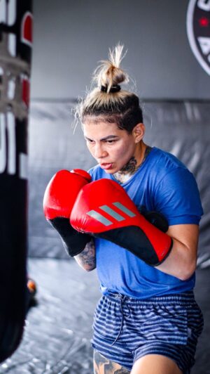 Ketlen Souza Instagram - NA BRIGA PELO LUGAR MAIS ALTO!🎯
-
Time de profissionais! 

🧠| @sandrafp67_
⛩️|@cariocacademyoficial
🖋️| @samirnadaf
📝| @rayanne.monteiroo
✒️| @davis__mma
☀️| @spadasbronzeadoras
👁️| @drcavalcantijr
🦷| @drstanleyportela
🦾|@personalrobertcontes
⚙️| @regiaoliveirac
🥗| @jorgeluiskaram
🏋🏼‍♀️| @califitacademia
🏢| @sedel.am 
🏩| @top_pousada 
🥖| @quickpan_ 
🏗️| @prefeiturademanaus 
📸| @ari.filmmaker
💅🏻| @thallyssahair 
🖌️| @rogertattooartam 
🔩| @quiropax
🫙| @modernasuplementosoficial

#mma #boxe #jiujitsu #muaythay #esquentadinhateam #ufc #brasil #manaus #dream #motivation #focus #purpose #believe #training #workout #preparation #champion #chances #campea #gigante #biggest #feith #grappling #wrestling #judo #lutalivre #fights