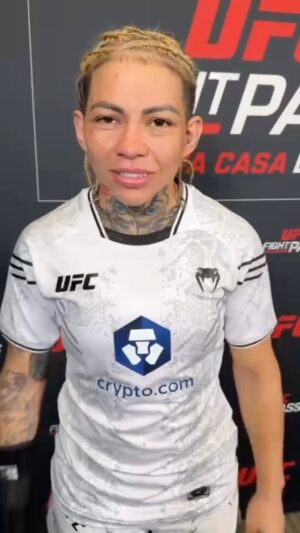 Ketlen Souza Instagram - Vitória da @ketlenesquentadinhaofc no #UFCVegas91 🔥🇧🇷

Reveja a sua luta no app @ufcfightpassbr [link na bio].

#ufcfightpass #ufcbr