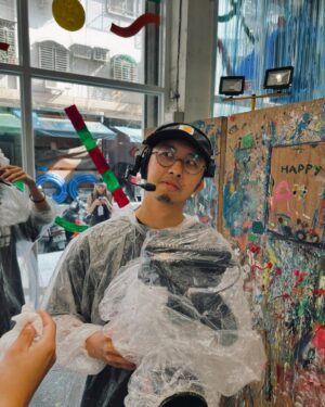 Kevin Chang Instagram - 最近的滿滿的日常

1. 難得放假去海邊的日落
2. 恆春外景回來直接焦掉
3. 午餐時間餵食秀
4. 不當司機是幸福的
5. 叔叔偷摸快逃
6. 藝術細胞大噴發
7. 結果遭殃的是攝影師
8. 夏天工作好夥伴風大到像颱風

好滿好快樂✌️