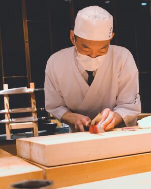 Kevin Cheng Instagram - 咁就五年啦❤️😌 
Happy 5th Anniversary to us! 

#812 #SushiTokami #OMAKASE #michelin 
@sushitokami.