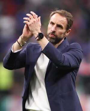 Kevin Clifton Instagram - There will be criticism and analysis fair and unfair. We’ve had golden generations make a string of quarter finals. In 2016 this England team was a shambles, hopeless. 
What Gareth Southgate has brought us is hope. We are now consistently competing. Since he took over we’ve made 2 consecutive Euros finals and a world cup semi. This is a level I’ve never seen from the mens team in my lifetime.
Gutted but proud of them all and thank you. Keep believing 🏴󠁧󠁢󠁥󠁮󠁧󠁿