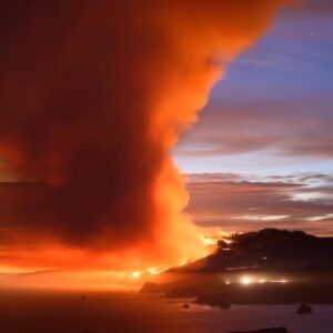 Kevin Jorgeson Instagram - Fire season came early this year to Sonoma County. It can feel a little hopeless watching the fires burn, whether from near or afar. If you’re interested in supporting the Volunteer Firefighters on the front lines please click the link in my bio. 📸: @dodrillphoto