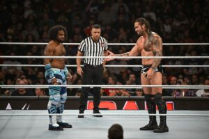 Kevin Kesar Instagram - It’s easy if you try.
⏳🤝⏳ #WWERaw