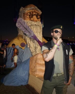 Kevin Kesar Instagram - A rave vet takes her metal head husband to Forbidden Kingdom to see Excision. 🏰 

SWIPE ➡️

Huge thank you to @a.nicole_jackson and @goddesskrownzbeauty for the gorgeous festival braids! ❤️

#ForbiddenKingdom #Excision