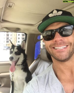 Kevin Kiley Jr. Instagram - Long ass tongue #Slash