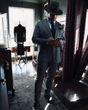 Kevin Lerena Instagram - Let your attire speak volumes 📣 A well-tailored suit is to women what lingerie is to men ! Big day today the HWB Durban July 🏇 Dressed by the best @frankbespoke