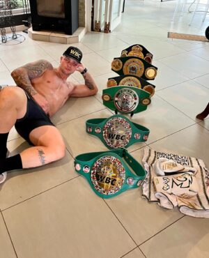 Kevin Lerena Instagram - How it started ➡️ How it’s going ! At 18 years old in my Pro Debut, I was wet behind the ears but fueled by a burning desire 🔥 34 pro fights later the desire still burns, we’re busy collecting silverware & fighting for the highest honours 🏆 To all the naysayers then and now, you don’t know Shit about boxing or business 😂 Despite the odds, we’re flying the flag for what was once a dead sport in SA 🇿🇦 I set out to revolutionise this era in SA boxing 📈 I PROVED THEM ALL WRONG 😑