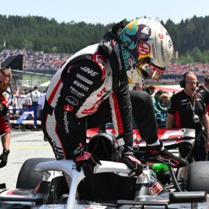 Kevin Magnussen Instagram - Double points finish for Haas F1 Team in Austria! We’re back on a P7 in the Constructors’ Championship and that makes me happy for everyone in the team 👊🥳#HaasF1 #AustrianGP
