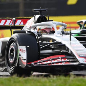 Kevin Magnussen Instagram - Tricky weekend in Japan. However, our pace was better than expected, we finished close to the points – that’s encouraging and gives some hope for coming races 👊 #HaasF1 #JapaneseGP