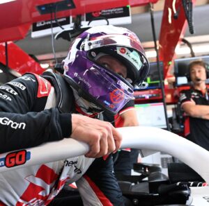 Kevin Magnussen Instagram - Back in those twisty streets again 🇲🇨 #HaasF1 #MonacoGP