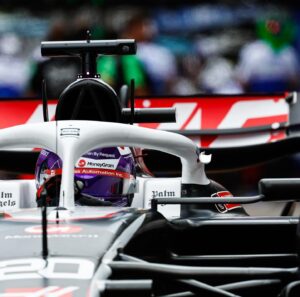 Kevin Magnussen Instagram - Back in those twisty streets again 🇲🇨 #HaasF1 #MonacoGP