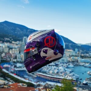 Kevin Magnussen Instagram - Standing out on the streets of Monaco 👌🇲🇨

Kevin’s special edition helmet for a very special race! 🏁

#HaasF1 #MonacoGP