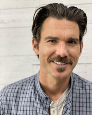 Kevin McGarry Instagram - Always tough to say goodbye to the thing you love most. Season 9 in the 📚 Always gratitude #hearties 🙏 @hallmarkchannel