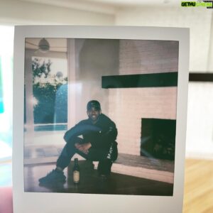 Kevin Miles Instagram - Normally I post about the past times on my birthday. About future endeavors I constantly dream about. But after this year, I look forward to these present moments & times. The love is real to all of you, God willing I can keep spreading love back to yuh🙏🏽 Thanks for all the birthday love ☺️ That was 30, this is 31. Stay tuned 🥳😝