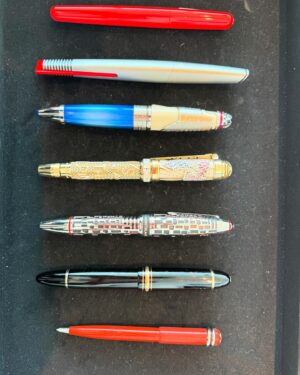 Kevin O'Leary Instagram - Pens for @sharktankabc season 16. Stop the madness. Guess which company makes them all. I’m  going to ink some hot deals this year. Bring them! #fashioninsta