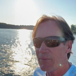 Kevin Sorbo Instagram - Lake Minnetonka. Coming home.