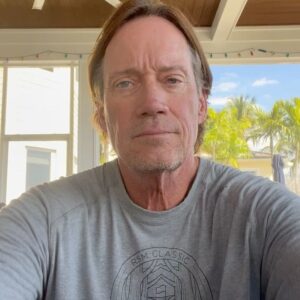 Kevin Sorbo Instagram - Hey, everybody out there shout out just to say hello and give me a little motivation