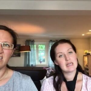 Kevin Vågenes Instagram - Parterapi - Lip Sync Edition! Imponerende presisjon👏❤️ @blarsenhaug @linntorild