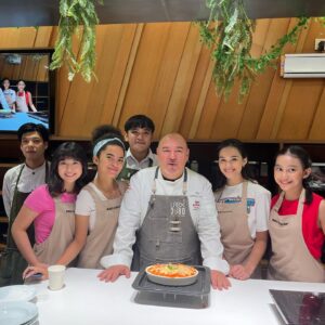 Kezia Caroline Instagram - COOKING IS WHERE LOVE AND
CREATIVITY MEET🧡🍝 #gnocchi #italianfood

Thank you @chef_salvatore_cuomo for having us.

@okuzonohospitalitygroup @casacuomo.id @abccookingstudio_id