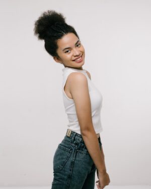 Kezia Caroline Instagram - Now Representing KEZIA.

#shinestar #shineartists