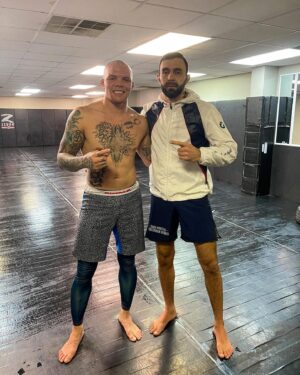 Khadzhimurat Bestaev Instagram - ▪️ 𝐖𝐚𝐬 𝐠𝐨𝐨𝐝 𝐭𝐨 𝐦𝐞𝐞𝐭 𝐲𝐨𝐮 𝐁𝐫𝐨 & 𝐓𝐡𝐚𝐧𝐱 𝐟𝐨𝐫 𝐭𝐡𝐞 𝐭𝐫𝐚𝐢𝐧𝐢𝐧𝐠 @lionheartasmith 

▪️𝐓𝐡𝐚𝐧𝐱 𝐟𝐨𝐫 𝐭𝐡𝐞 𝐢𝐧𝐯𝐢𝐭𝐞 @coachdannymolina 

▪️Не знаю каким образом, из огромного количества бойцов, но сегодня очень многие из вас угадали что я лечу на работу именно с этим бойцом 👏🏽

▪️ВЫ САМАЯ  МОЩНАЯ АУДИТОРИЯ 

▪️ 𝐋𝐈𝐊𝐄 - 𝐂𝐎𝐌𝐌𝐄𝐍𝐓 - 𝐒𝐇𝐀𝐑𝐄 - 𝐒𝐀𝐕𝐄
ЛАЙК - КОММЕНТ - ПОДЕЛИСЬ - СОХРАНИ 

Отмечаю в сторис за каждый репост❗️❗️❗️

▪️ @khadzhibest @suckerpunchent @danawhite @ufc @mickmaynard2 @akajav 
——————————————————————————————-
#khadzhibest #khadzhibestaev #anthonysmith #lionheart #ufc #dwcs #nebraska #grappling #training #workout #грепплинг #тренировка #бойцы #мма