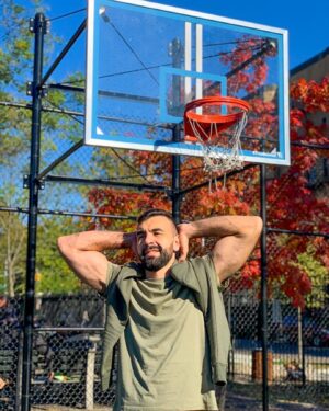 Khadzhimurat Bestaev Instagram - 🏀 Сыграем в баскет? 🏀 

▪️При моем росте почти в 2 метра , живя в самой баскетбольной стране мира, американцы очень часто спрашивали меня если я баскетболист с первого дня как я прилетел в штаты, и постоянно говорили что мне следует задуматься об этом, но они даже и представить себе не могут что мне до NBA как до луны пешком 😃

▪️With my height of 6’6 ft tall, living in the most basketball country in the world, Americans very often asked me if I was a basketball player from the day one I came to the states, and constantly said that I should think about it, but they could not even imagine that for me to be in NBA is like a walk to the moon 😃

▪️ LIKE - COMMENT - SHARE - SAVE
ЛАЙК - КОММЕНТ - ПОДЕЛИСЬ - СОХРАНИ 

Отмечаю в сторис за каждый репост❗️❗️❗️

▪️ @khadzhibest 
——————————————————————————- 

#khadzhibest #khadzhibestaev #nba #basketball #basket #photoshoot #streetart #ball #баскетбол #съемки #бруклин #ньюйорк #атлет #спорт #спортивноетело #модель #боец #dwcs #ufc #mmafighter #погода #кайф #brooklyn #nyc #жизньвсша #жизньвамерике #жизньзаграницей #блоггер #stylishmen #fashionnovamen 
@nba @menwithclass @menwithstreetstyle @fashionnova @fashionnovamen @gqstyle @gq @gqrussia @ufc @style @art