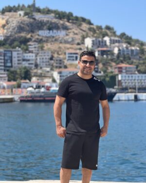Khaled El Ghandour Instagram - اليوم عيد ميلادي