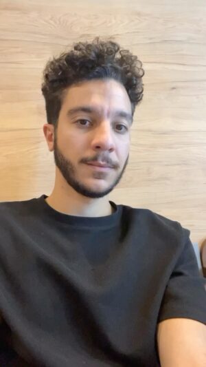 Khaled El Nabawy Instagram - اهو ده اللي انا كنت خايف منه 😂