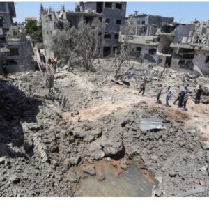 Khaled El Nabawy Instagram - Humanity demands ceasefire in Palestine 🇵🇸 #Gaza
